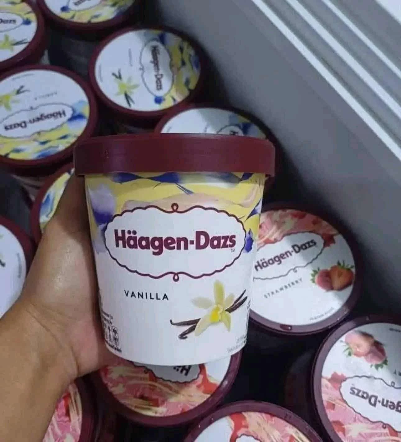 [WED]HAAGEN DAZS ICE CREAM