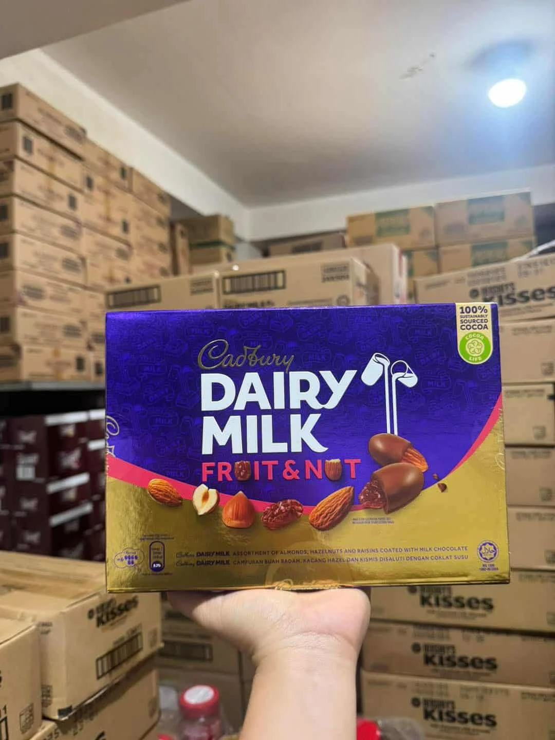 [SAT]DAIRY MILK FRUIT & NUTS