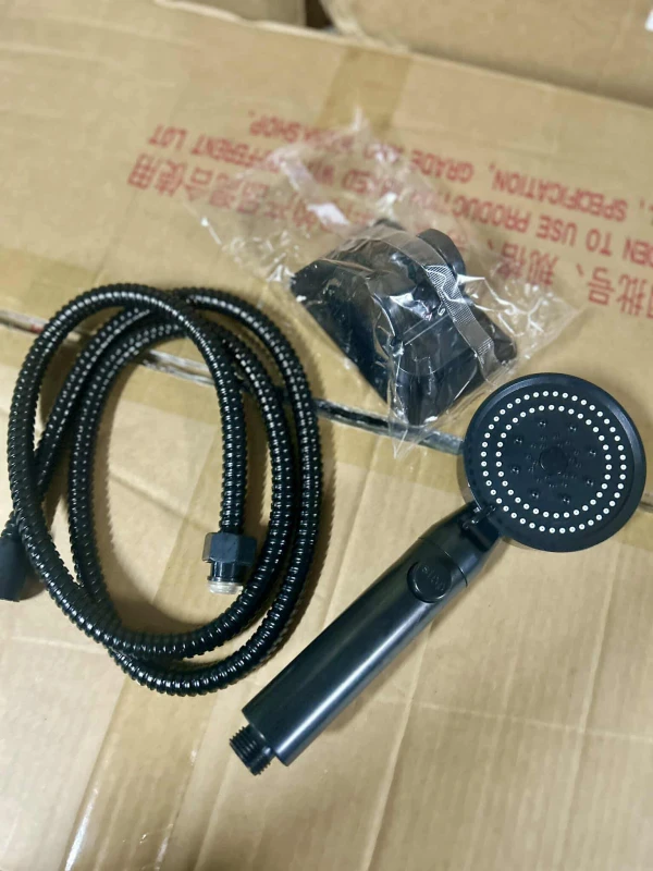[SAT]SHOWER HEAD W/ HOSE